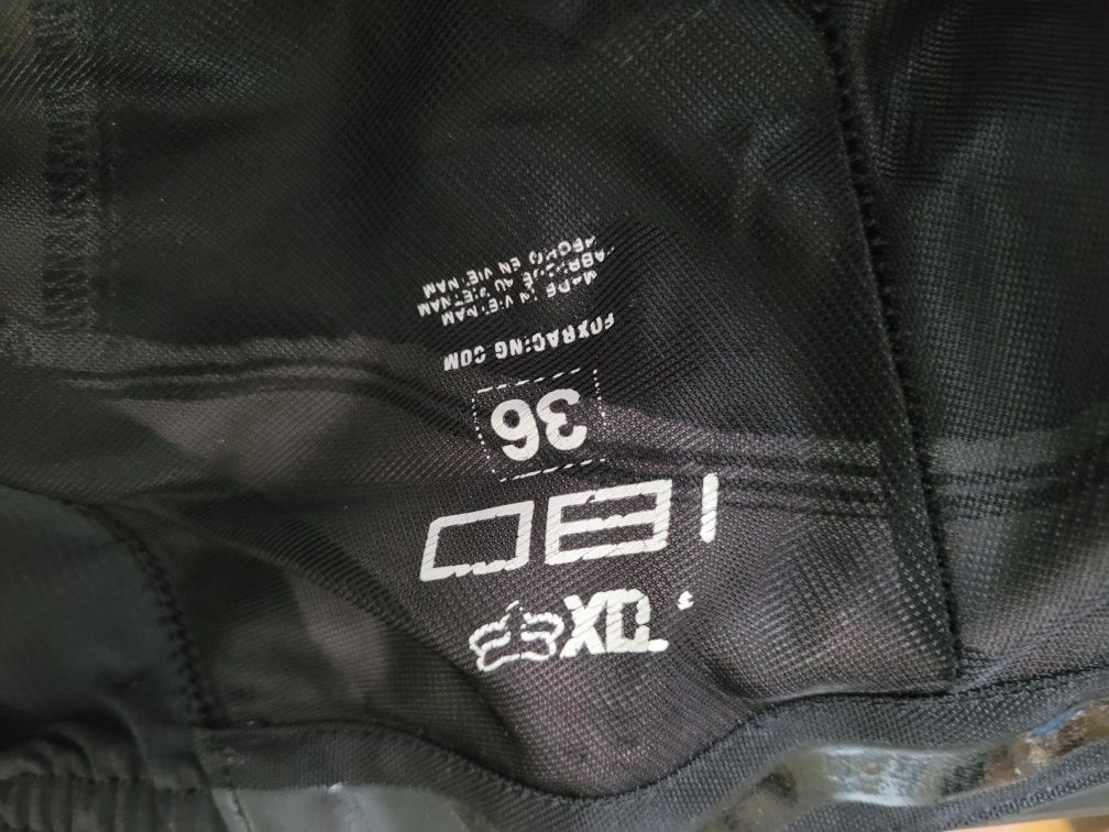 Kask,plecak,strój,rękawice