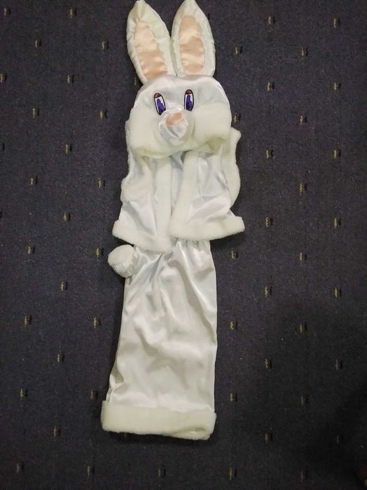 Костюм зайчика та ведмедика