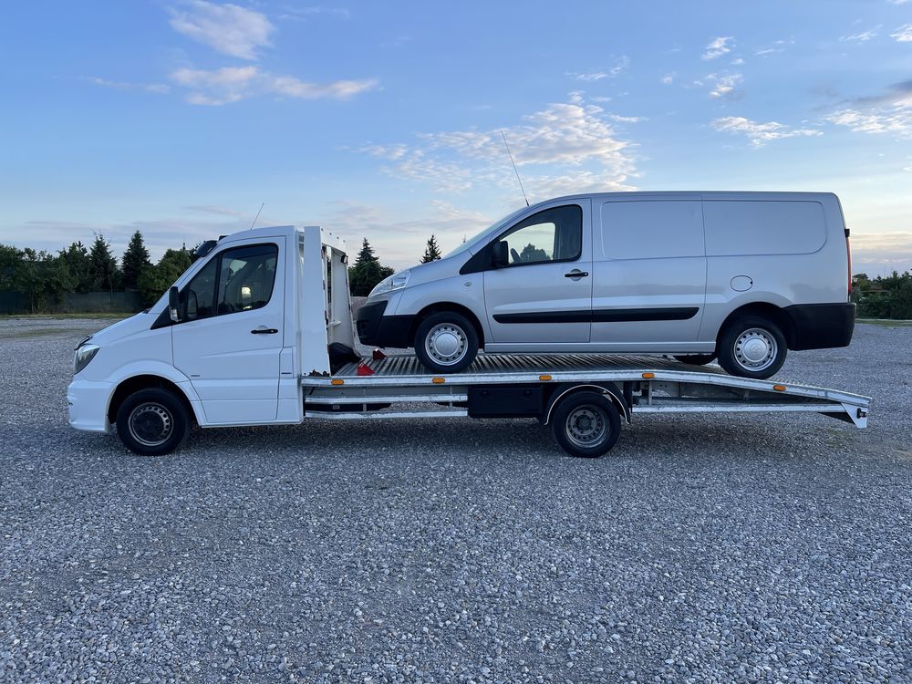 Pomoc Drogowa_Holowanie_Transport AUT_Autolaweta_Auto pomoc_Drogowa