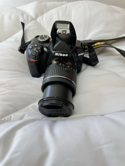 Nikon D3400 com lente 18-55mm e bolsa