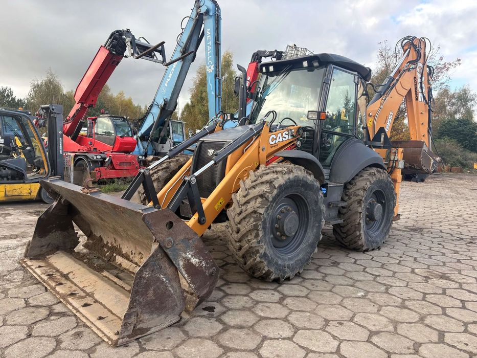 Case 695ST  Koparko-ładowarka Case 695ST 2018r. 4040 MTG!!!