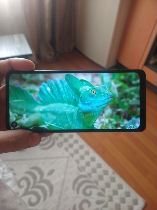 Motorola One Action  4/128gb.  6.3 ips.