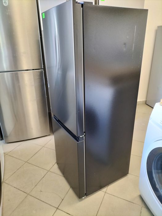 Mała lodówka 143cm wysokość, 50cm szerokość, z Niemiec