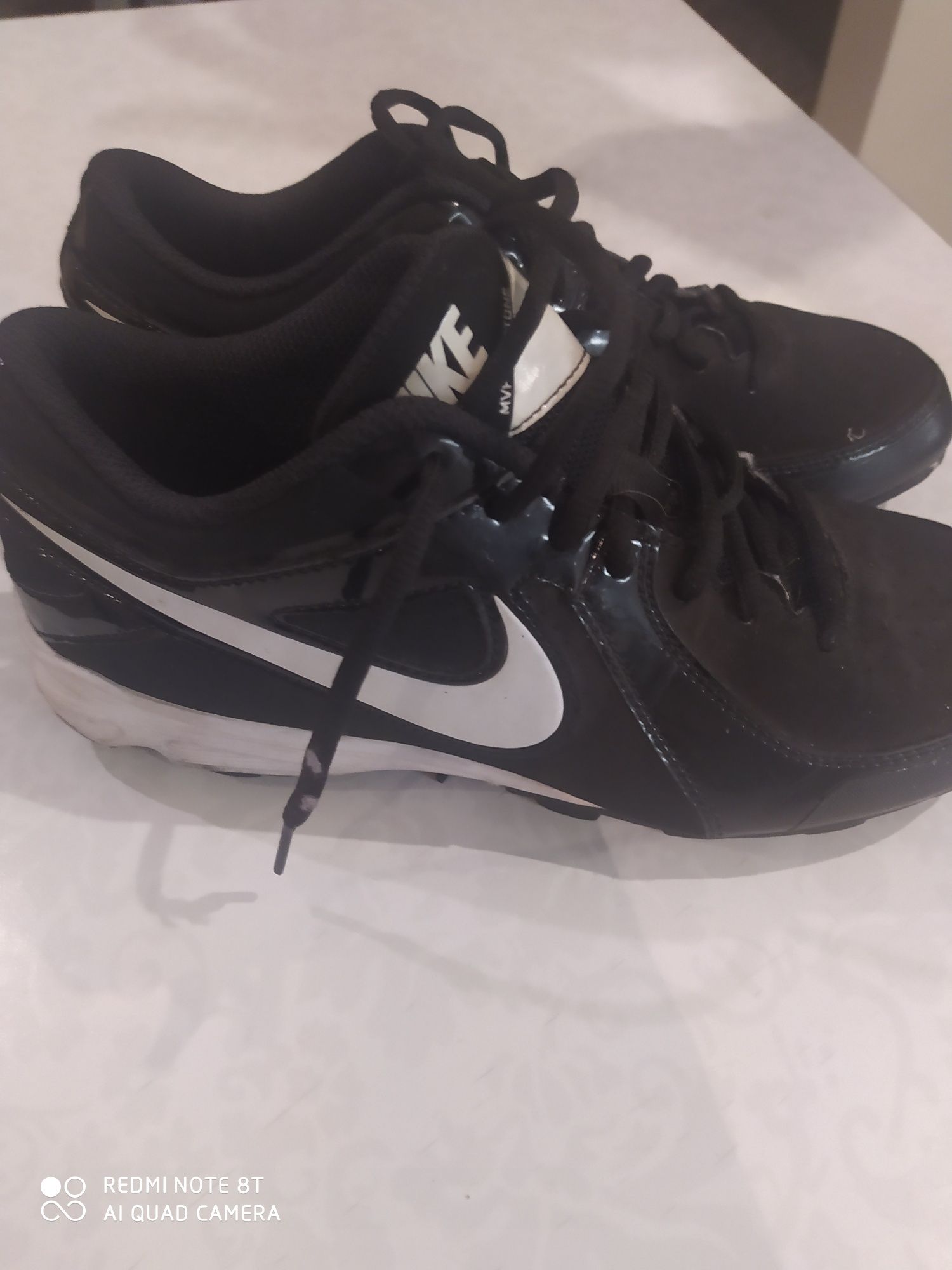 Nike korki chłopięce rozm. 38,5