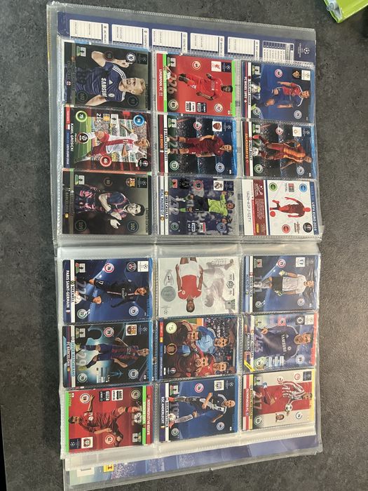 Album z kartami pilkarskimi kilecjonerski