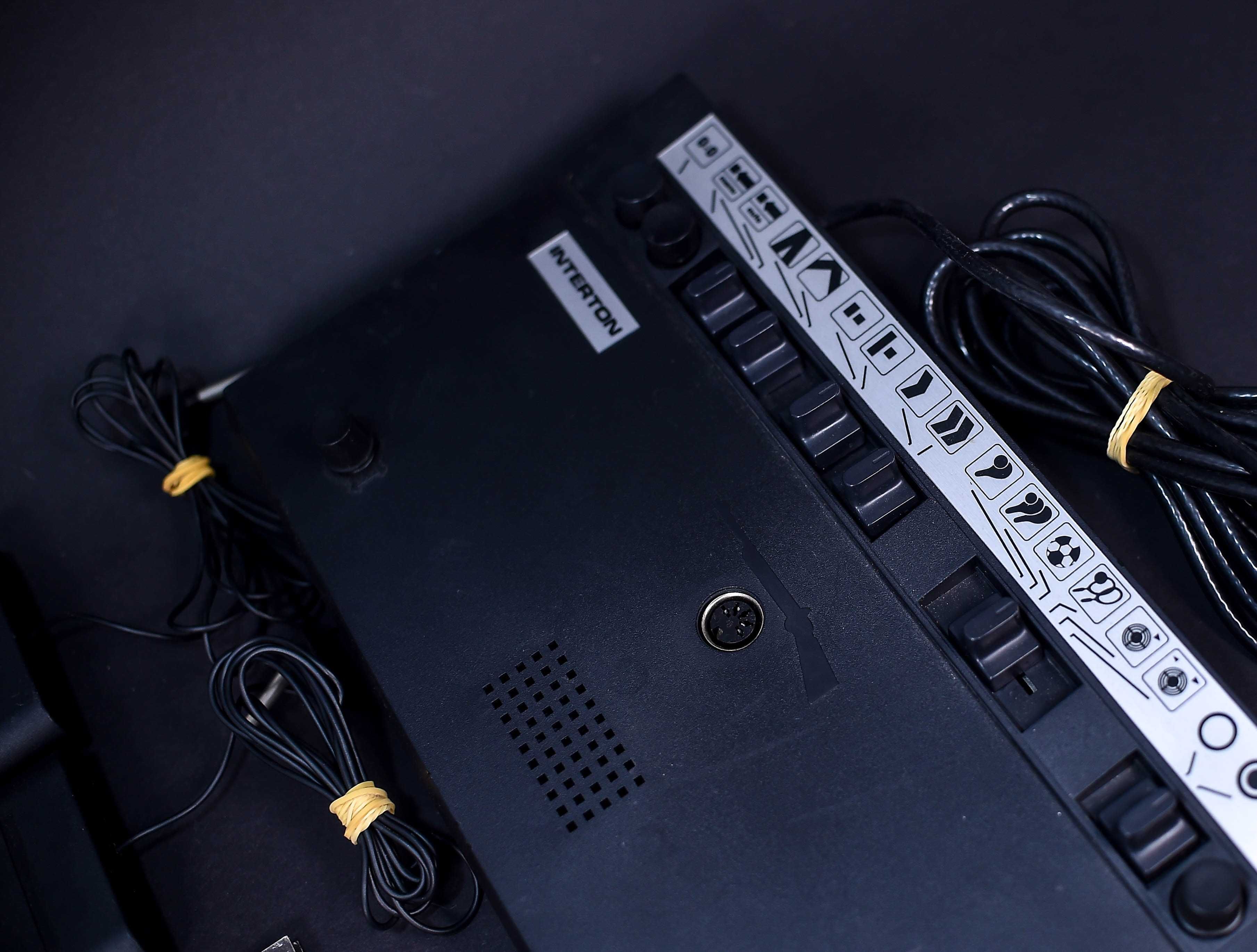 Ogłoszenie Prywatne:  Konsola INterton Electronic Video 3000