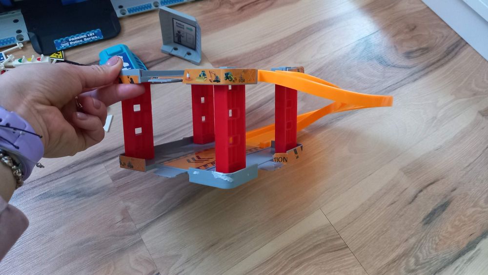 Zestaw baz do małych samochodów