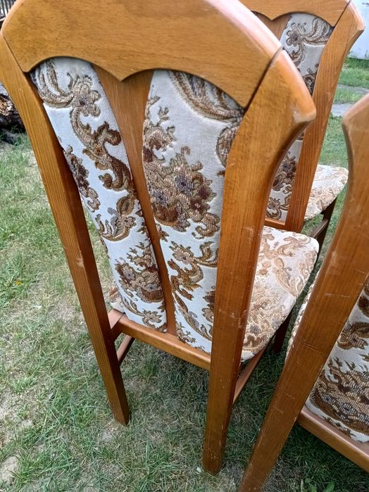 Krzesła pokojowe, drewniane 6 szt. tapicerowane.