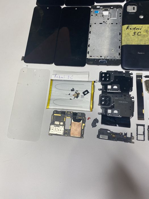 Лот телефонних запчастин | Лот запчастин до смартфонів смартфонних