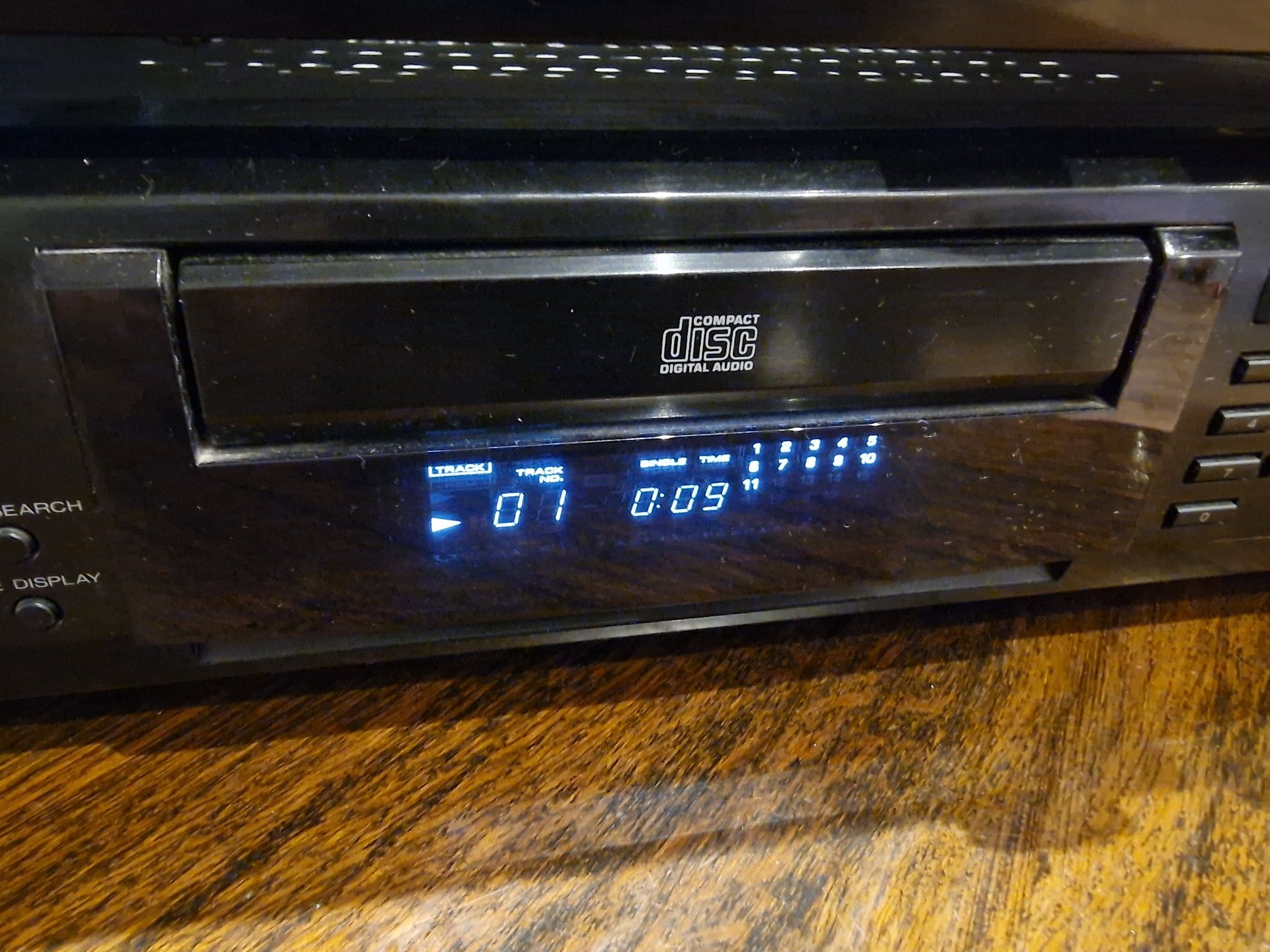 Kenwood DPF 1010 CD i KRF-A4020