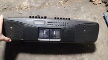 Stary radiomagnetofon Sony CFS- W504L