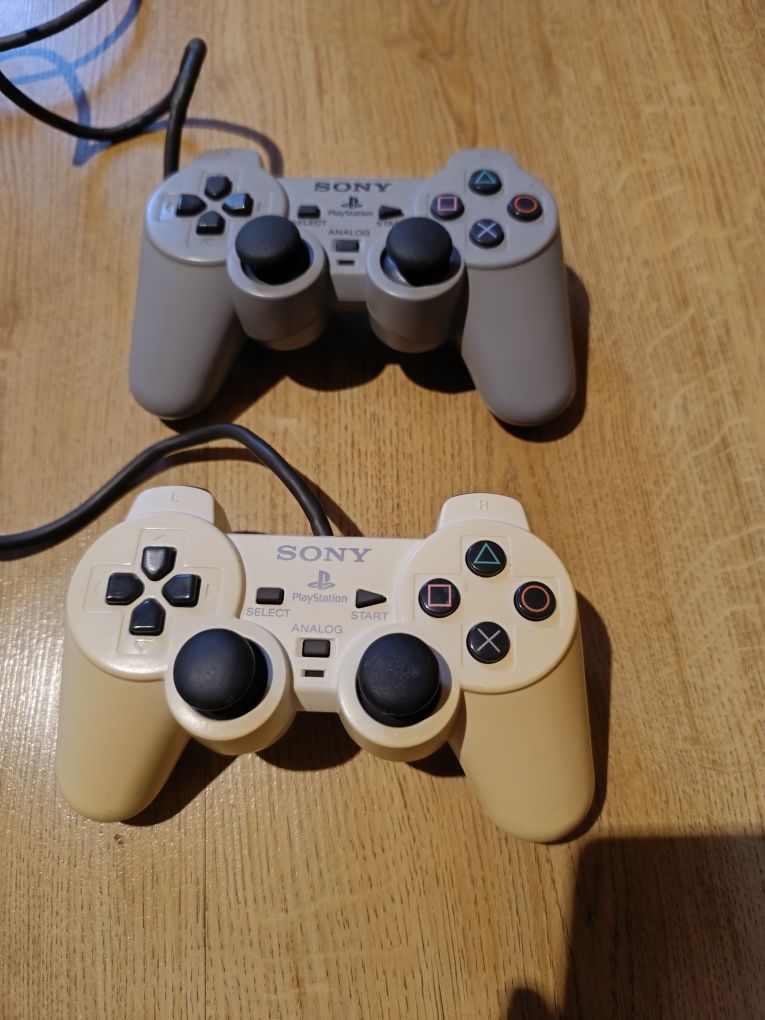 Pady PlayStation 1