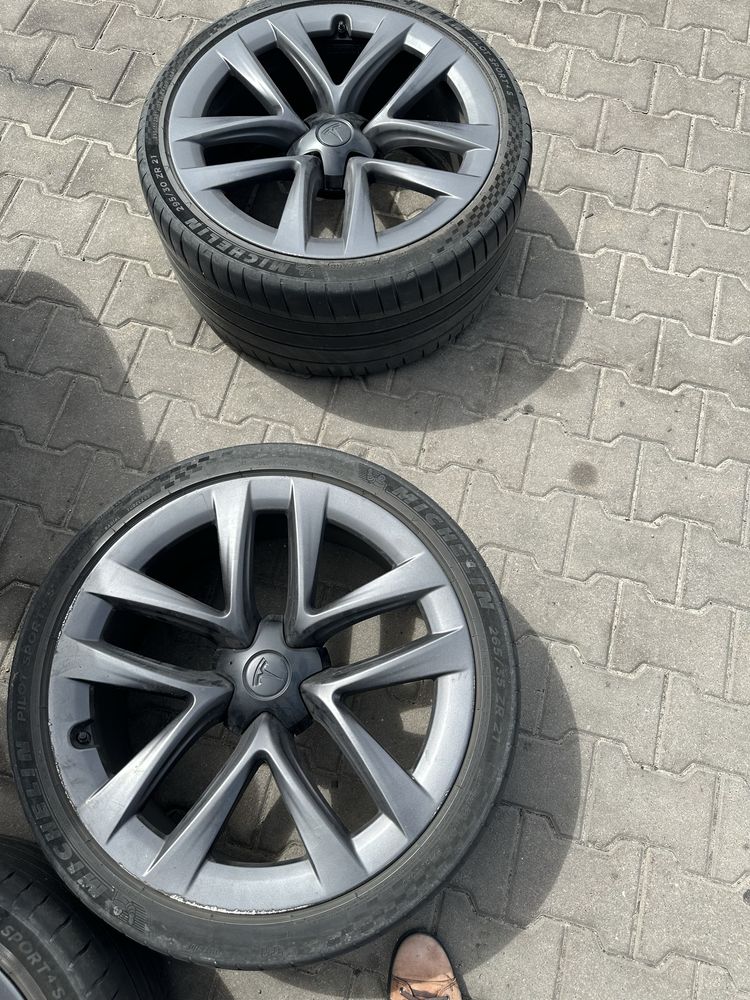 Комплект колес tesla model s