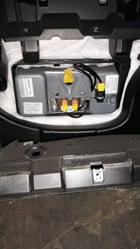 Торпедо консоль airbag JEEP RENEGADE 