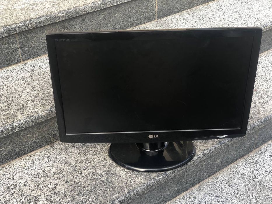 Монітор LG робочий