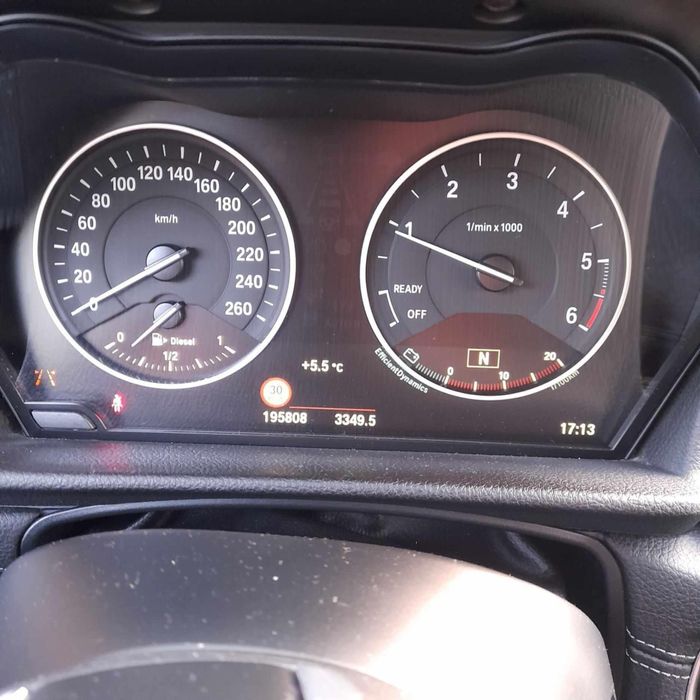 BMW Serii 2 Active Tourer 218d Pano LED