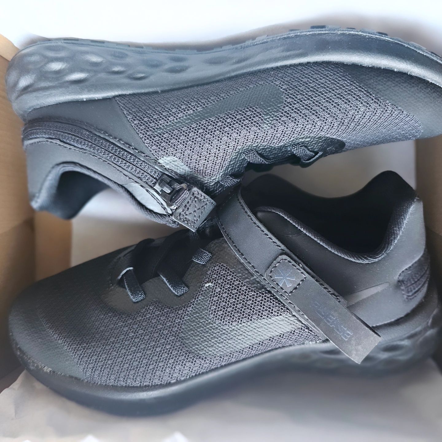 Кросівки Nike дитячі Revolution 6 FlyEase