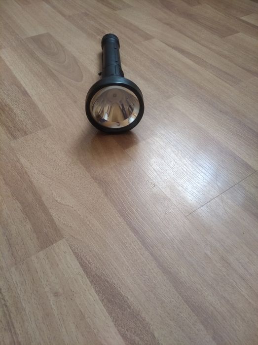 Потужний Ліхтарик