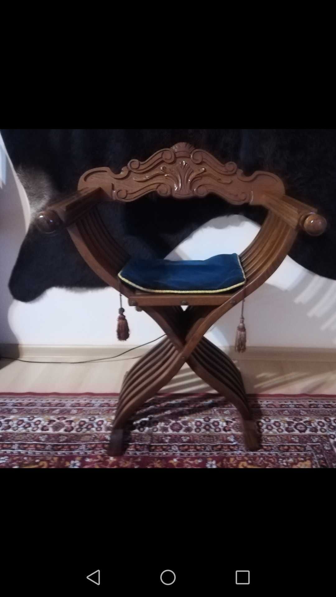 Krzesło składane w typie "rzymskim"