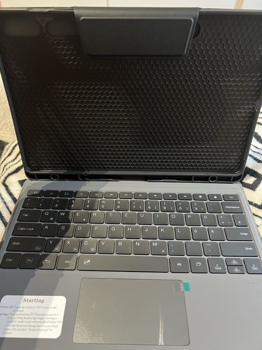 Przenośna klawiatura z touchpadem