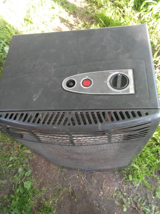 Конвектор газовий обочому нормальному стані .обігрів 60кв.м природн