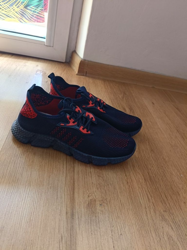 Buty w rozm.38 - NOWE