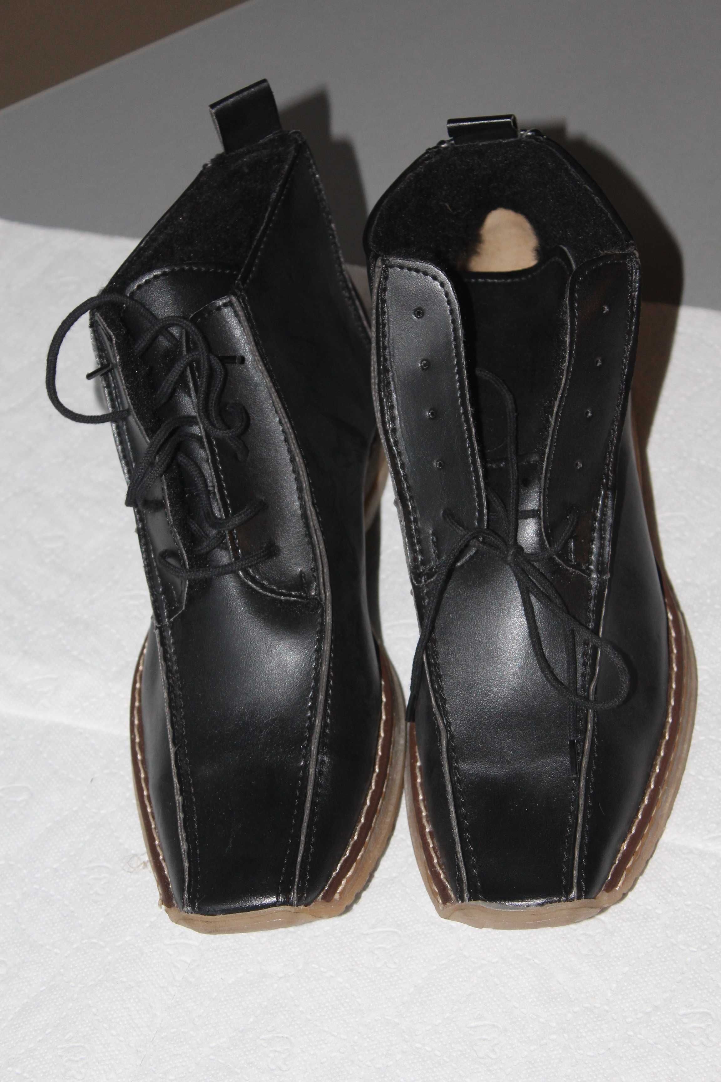 Buty zimowe nr 37 / 25 cm/