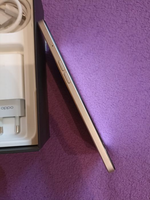 OPPO Reno 7  16/128   (8+8)