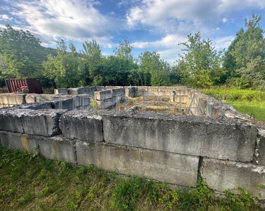 Ділянка в Оноківцях