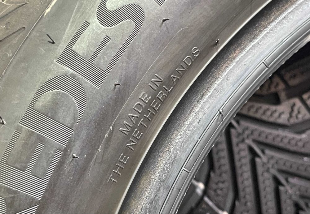 Автошинр колеса резина 205/55 R16 Vredestein зимові 2020 рік