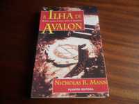 "A Ilha de Avalon" de Nicholas R. Mann