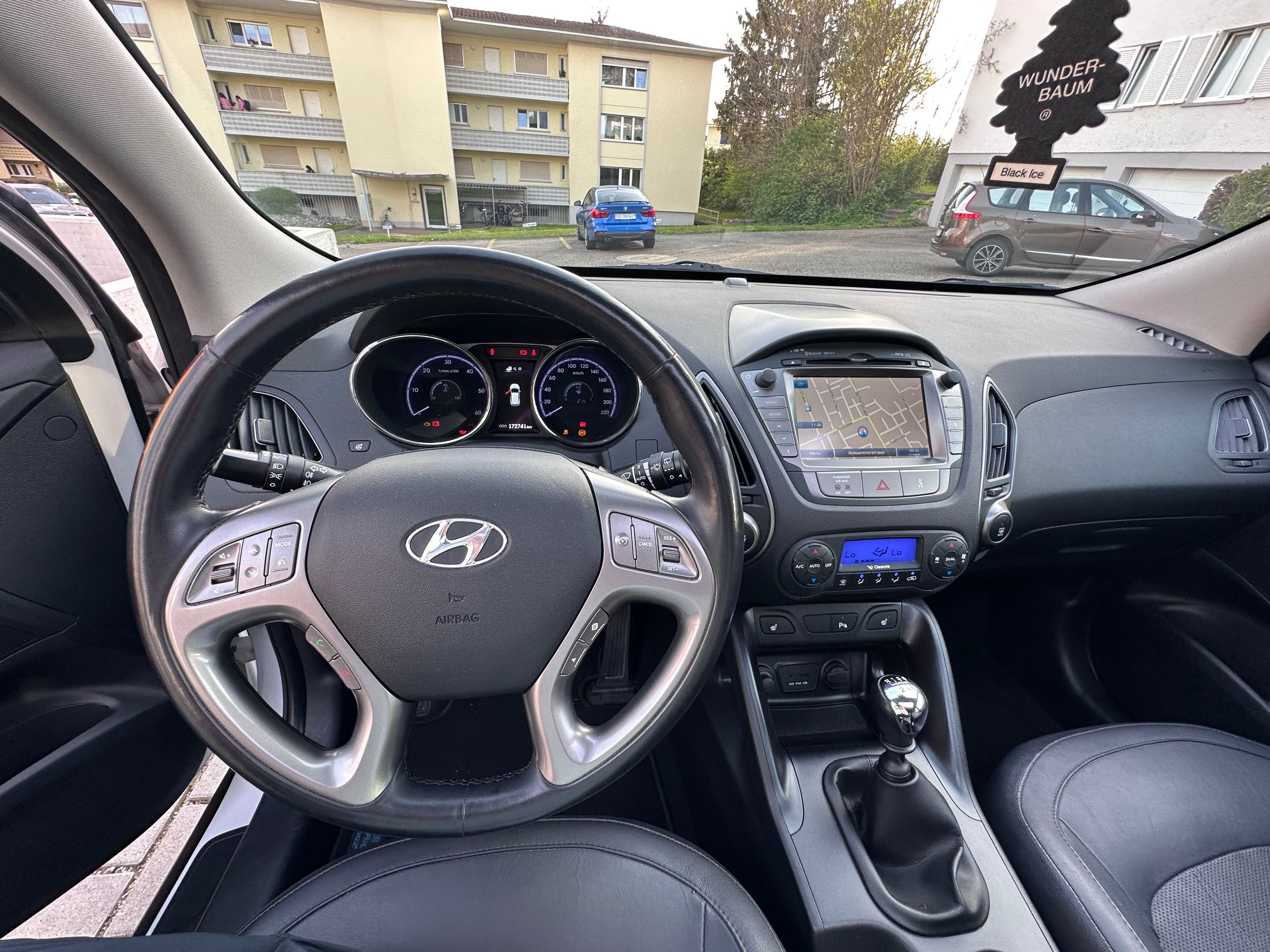 Hyundai ix 35 Premium | Sprowadzony ze Szwajcarii | Pełne Wyposażenie