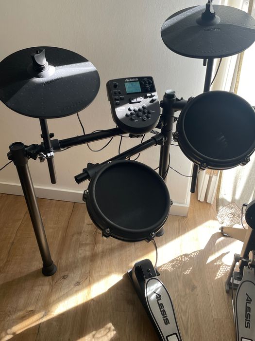 Bateria elétrica Alesis Nitro Drum Mesh Kit