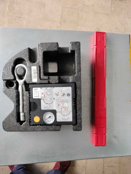 Compressor de ar auto , com triangulo para  BMW X1