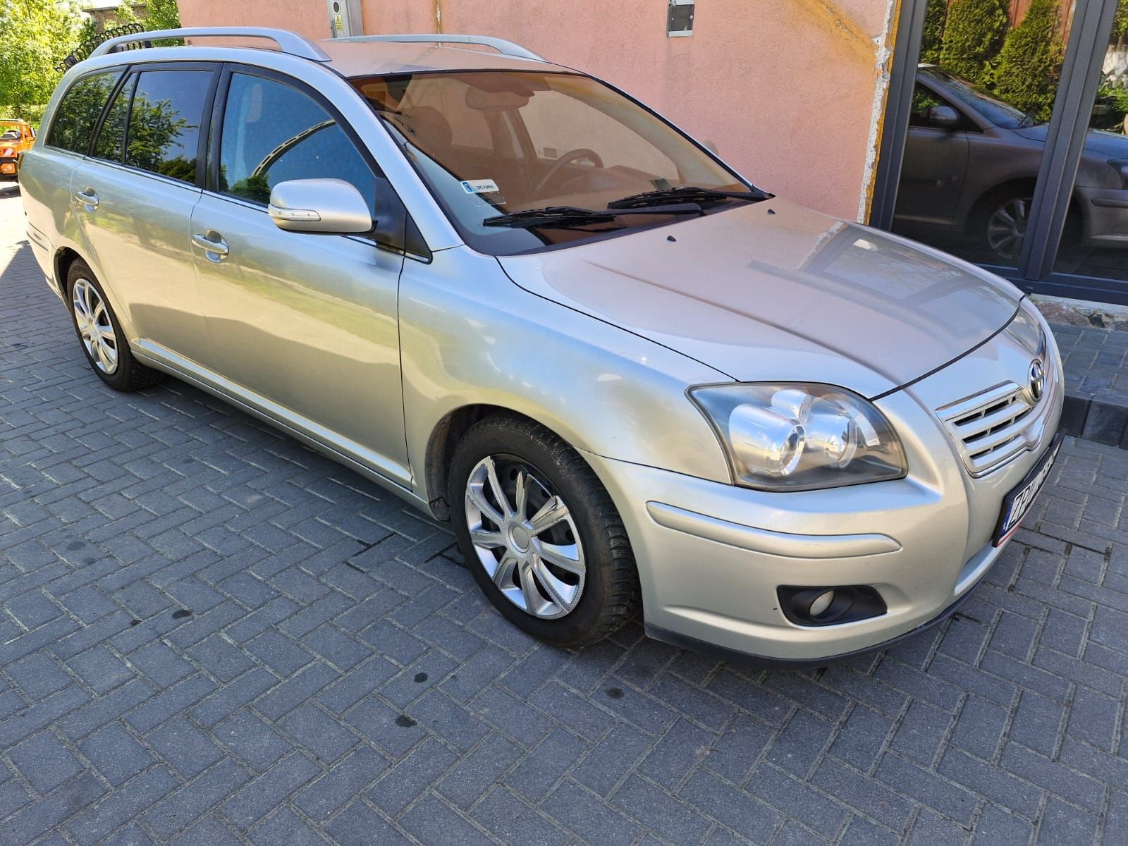 Toyota Avensis 2.2 D4D klimatyzacja