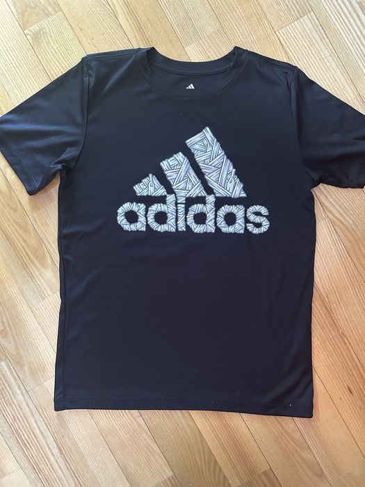 Adidas śliska bluzka M, rozmiar 10-12 lat