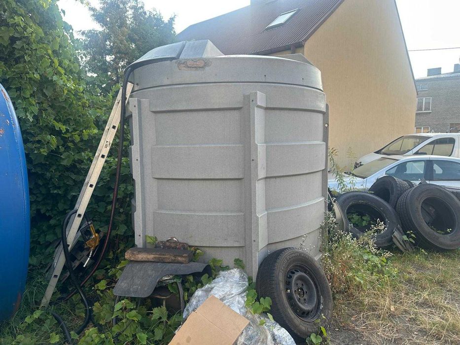 Zbiornik dwupłaszczowy 5000 litrów na olej napędowy.