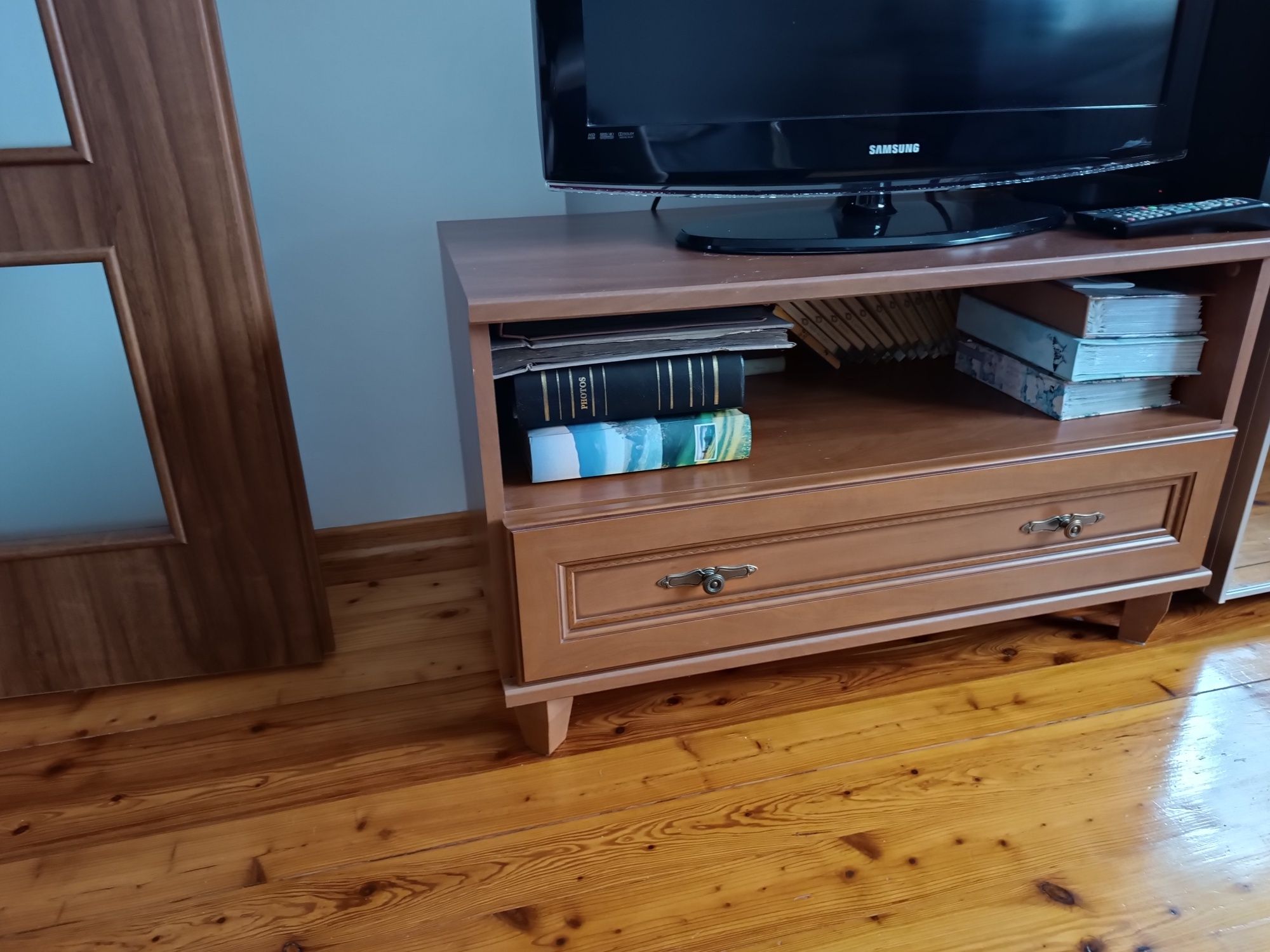 Komoda plus stolik pod telewizor