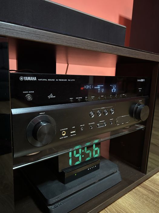 Amplituner Yamaha RX-V771