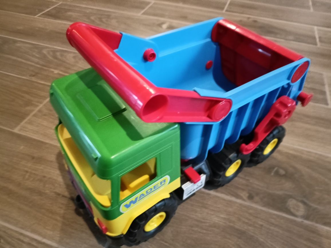 Wader  auto wywrotka