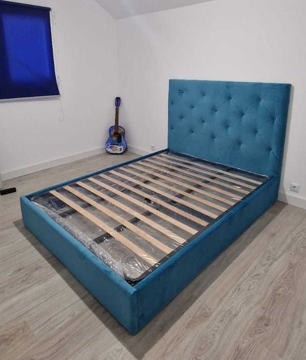 Camas De Casal Estofadas Top de Gama 190x140m Estrado Incluído 199€ !!