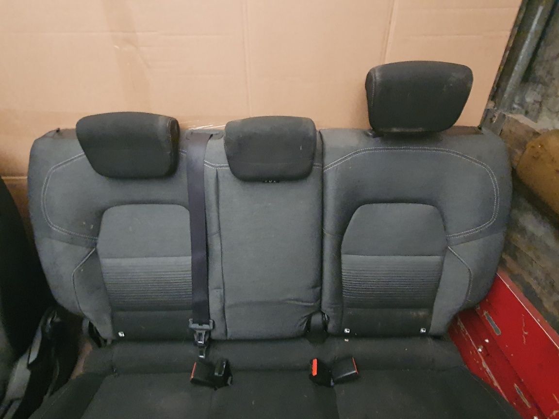 Renault Captur II 2019- fotel kierowcy pasażera kanapa tył tylna KPL