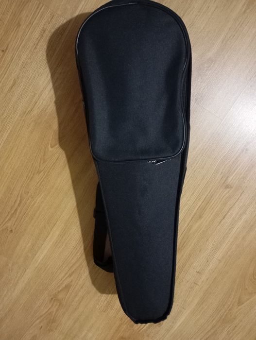 1/8 Violin, including bow, shoulder rest, and case64284649377282121