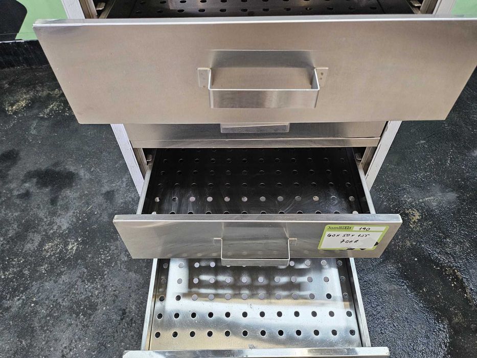 Assador elétrico a vapor