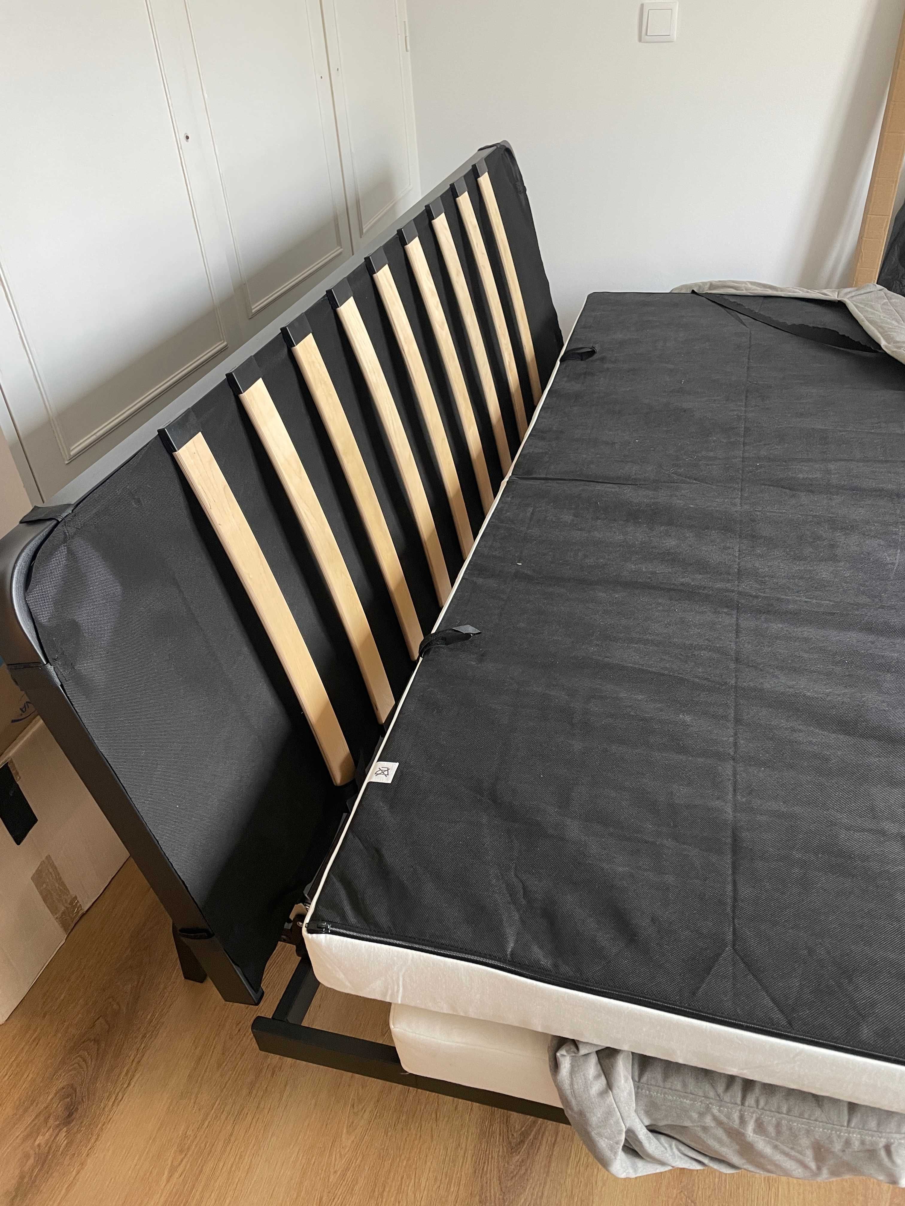 Sofá-cama IKEA NYHAMN em bom estado
