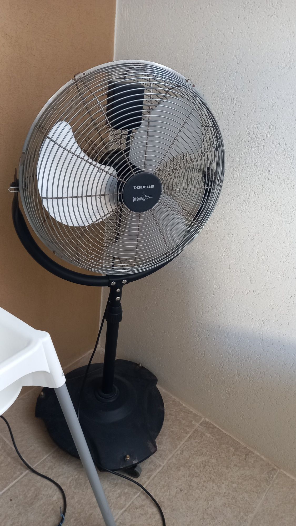 Ventoinha Tauros de alta ventilação