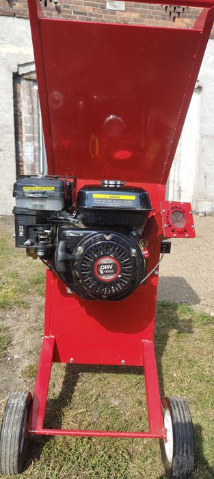 Rozdrabniacz do gałęzi spalinowy