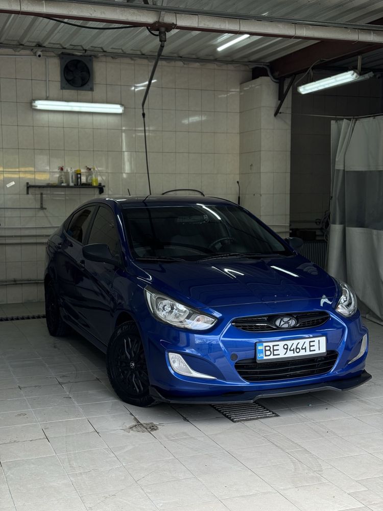 Hyundai Accent 2011