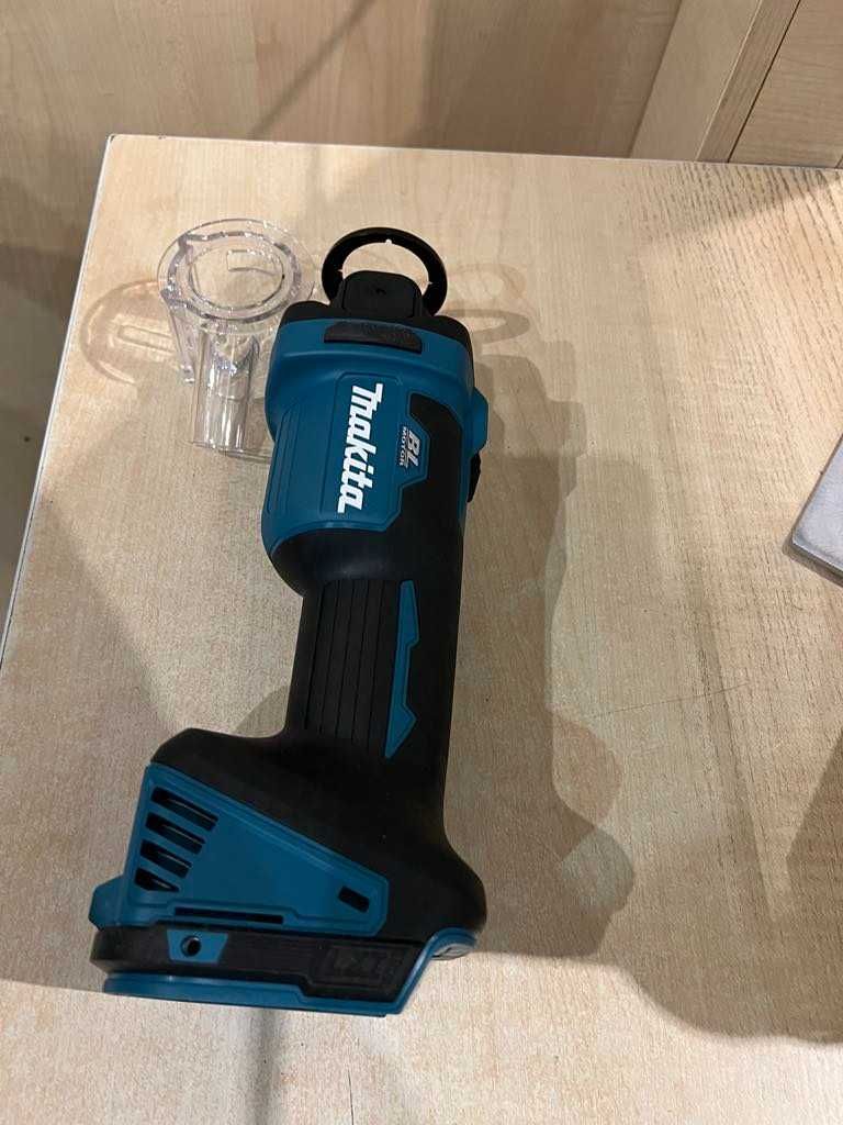 MAKITA DCO181Z wycinarka na aku do płyt 18V, powystawowa/Komis