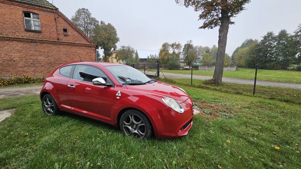 Alfa Romeo- Mito